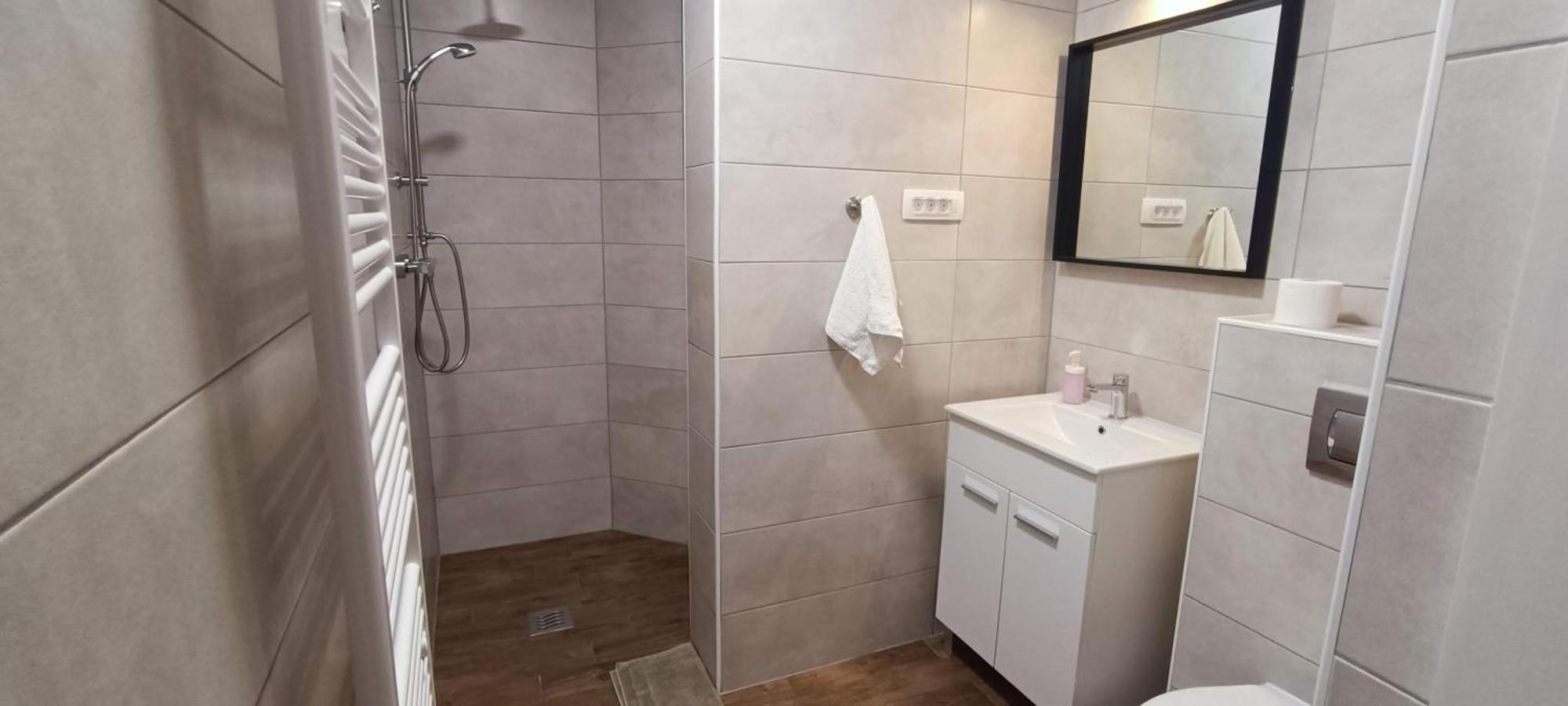 ויר Apartments Branka- 4 Apartments In House- 1 Apartment Has Jacuzzi מראה חיצוני תמונה